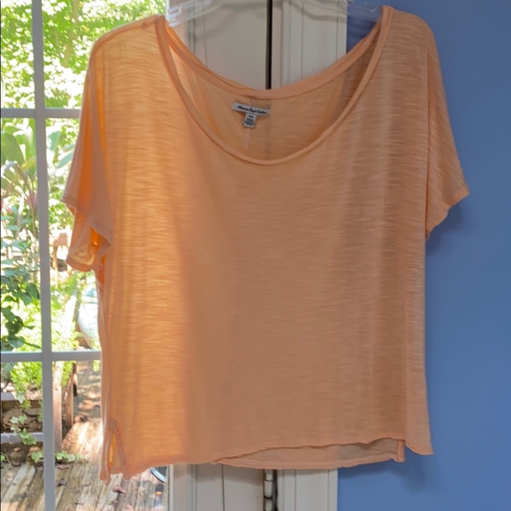 American Eagle Outfitters peach M top loose $11